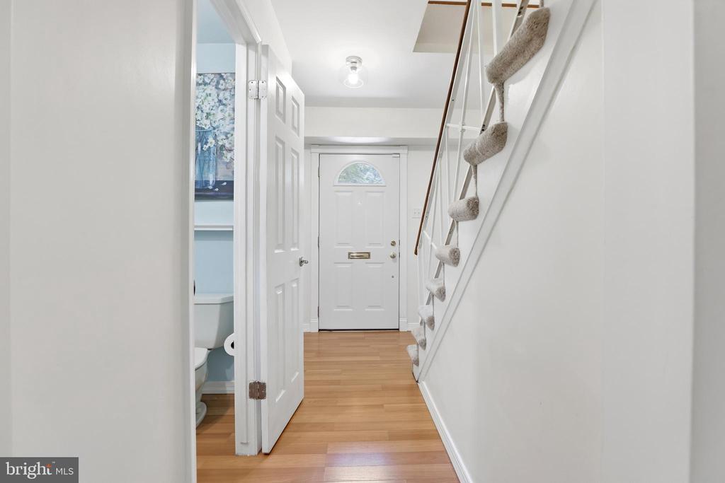 1703 CROFTON PARKWAY