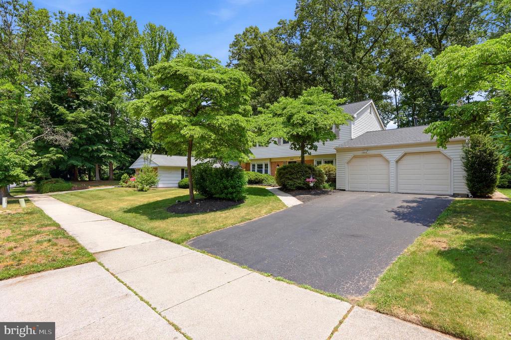 1703 CROFTON PARKWAY