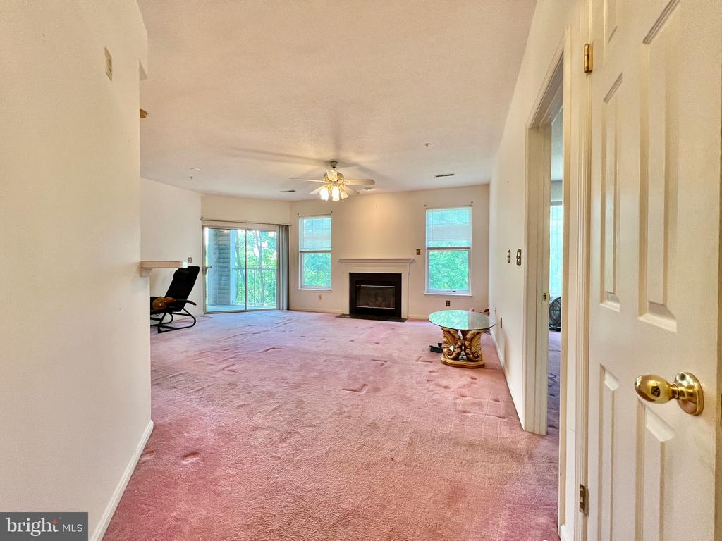 7208 BOGLEY ROAD Unit: 202