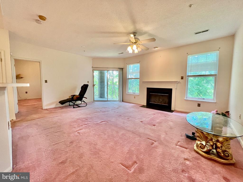 7208 BOGLEY ROAD Unit: 202