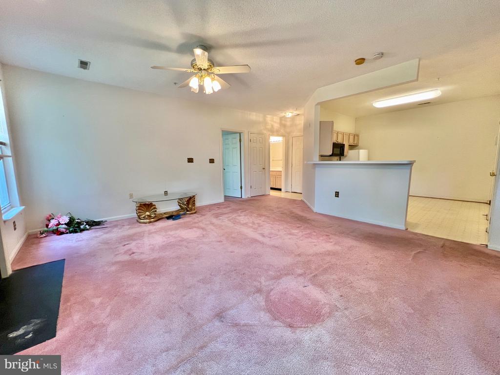 7208 BOGLEY ROAD Unit: 202