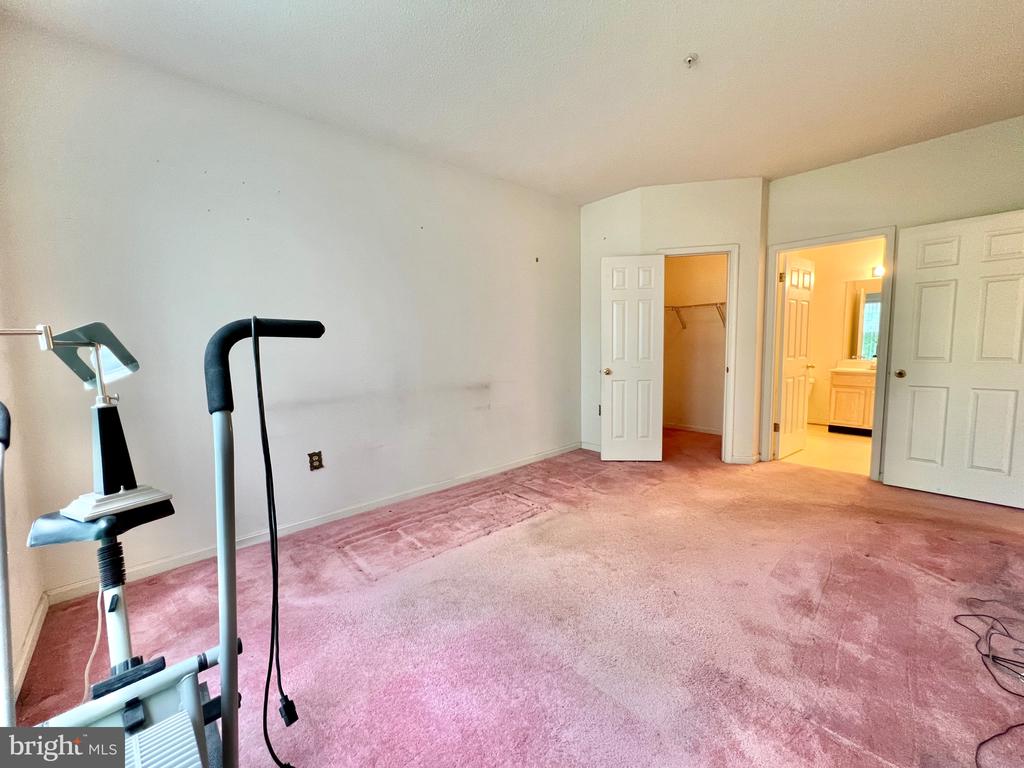 7208 BOGLEY ROAD Unit: 202