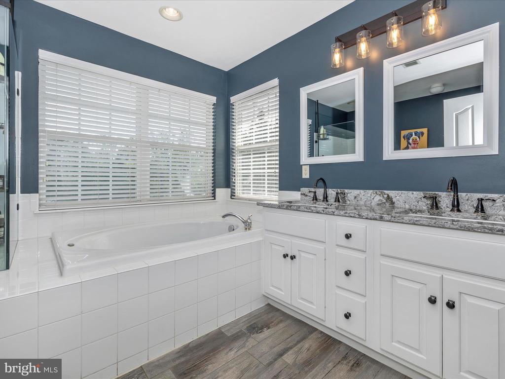 13205 MANOR
