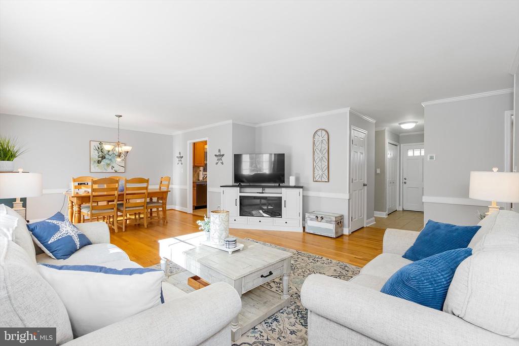 4299 WENDY COURT