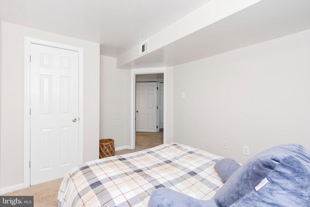 4299 WENDY COURT