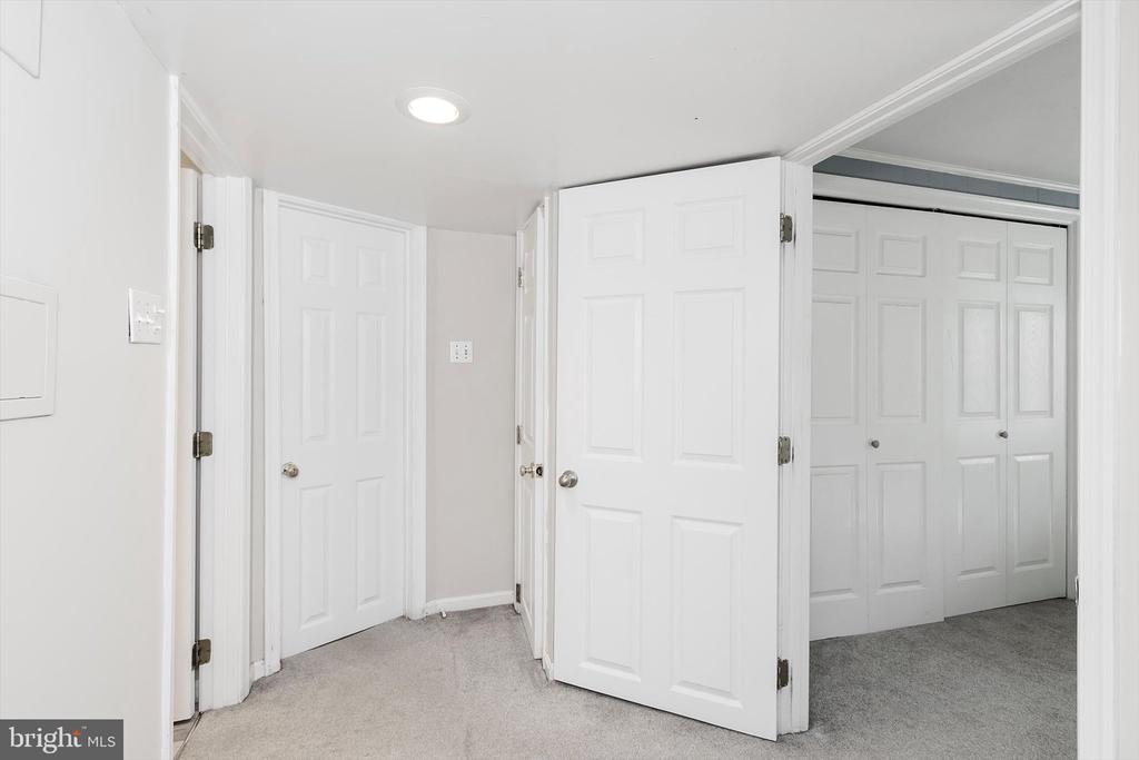 4299 WENDY COURT