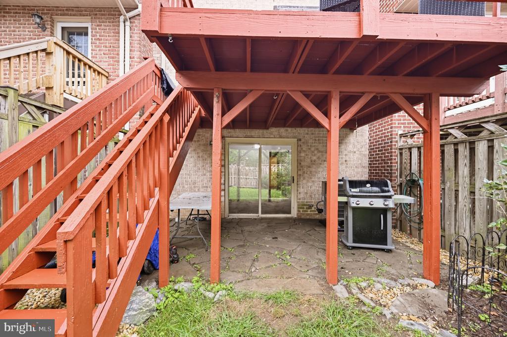 8006 BROKEN REED COURT