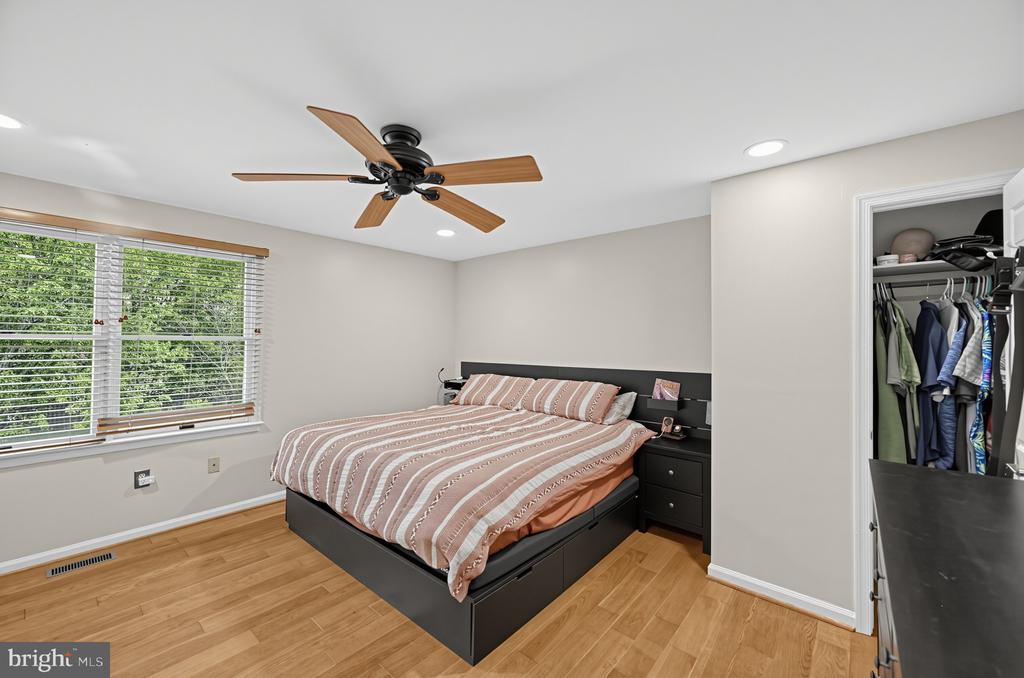 8006 BROKEN REED COURT