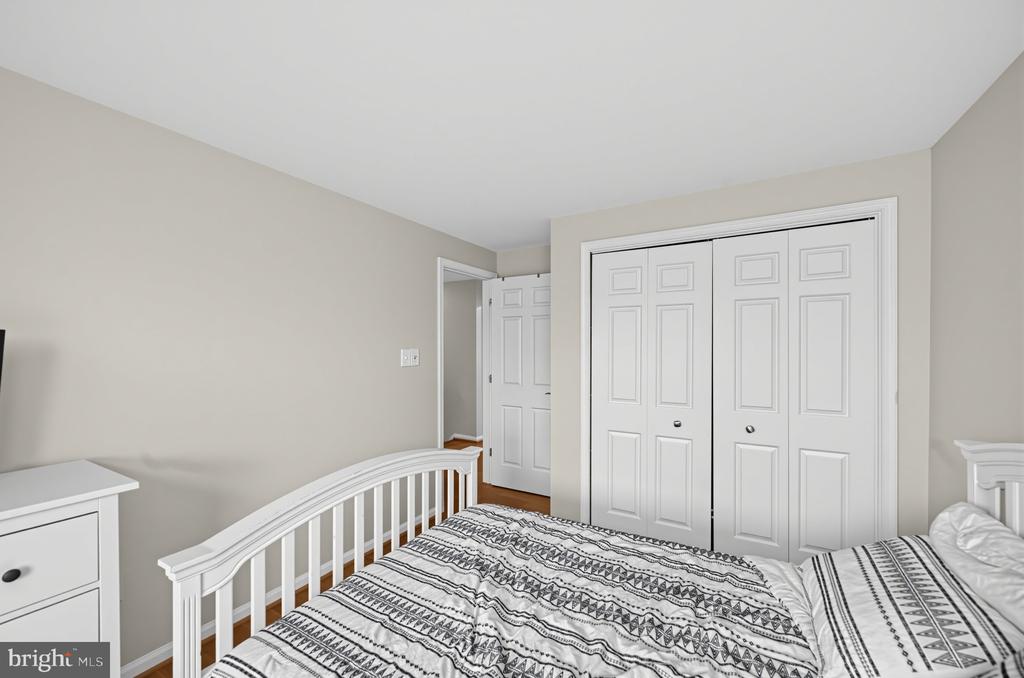 8006 BROKEN REED COURT
