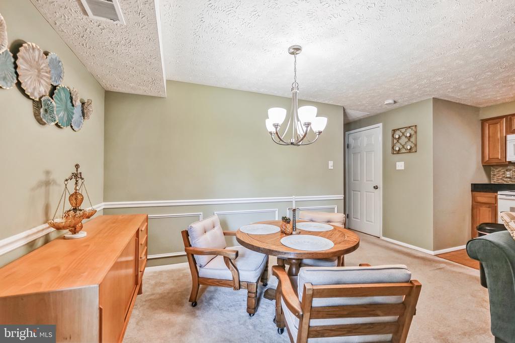 12407 HICKORY TREE WAY Unit: 521