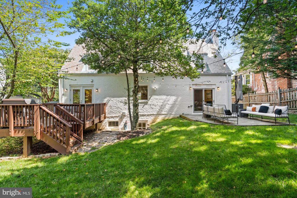 4628 RIVER ROAD