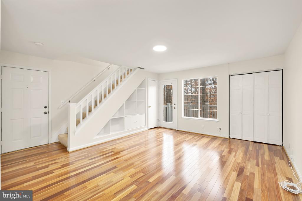 10705 Hampton Mill Ter #210