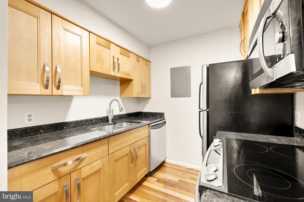 10705 Hampton Mill Ter #210