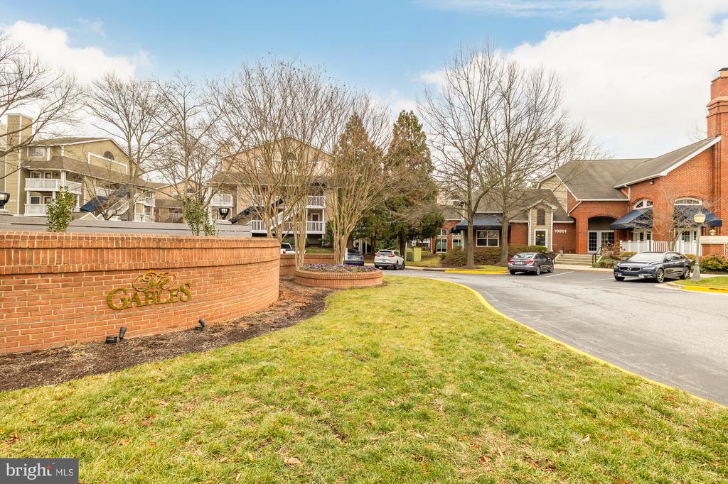 10705 Hampton Mill Ter #210