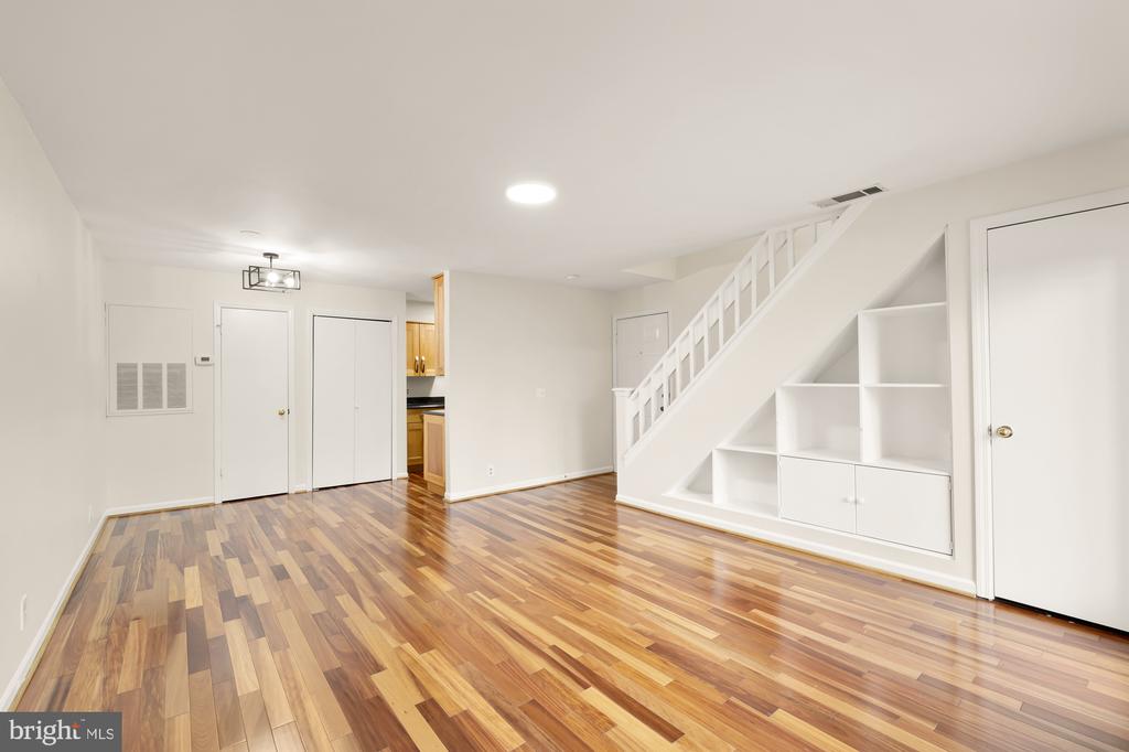 10705 Hampton Mill Ter #210