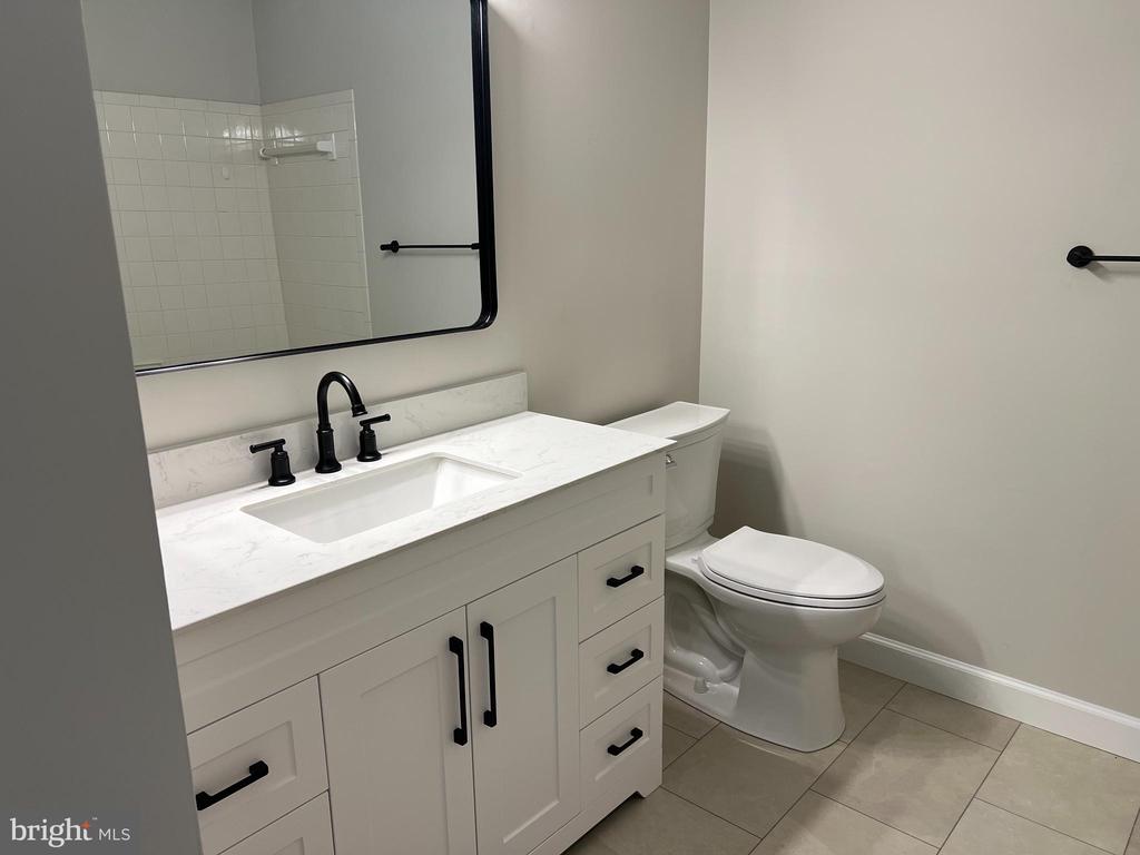 903 Hillside Lake Ter #602