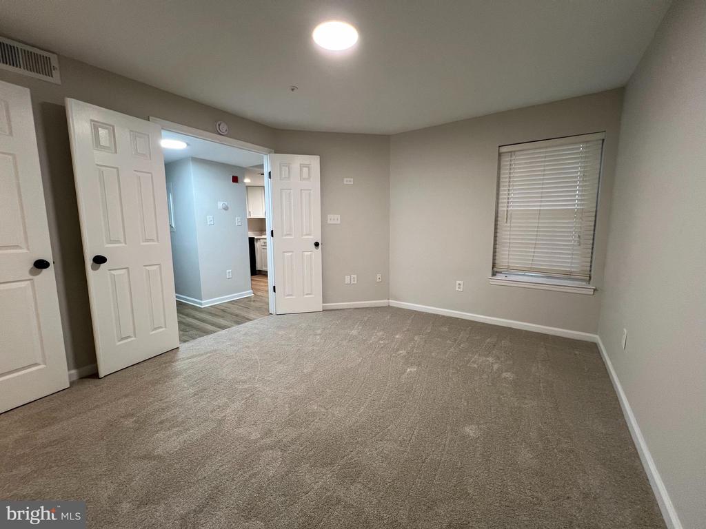 903 Hillside Lake Ter #602
