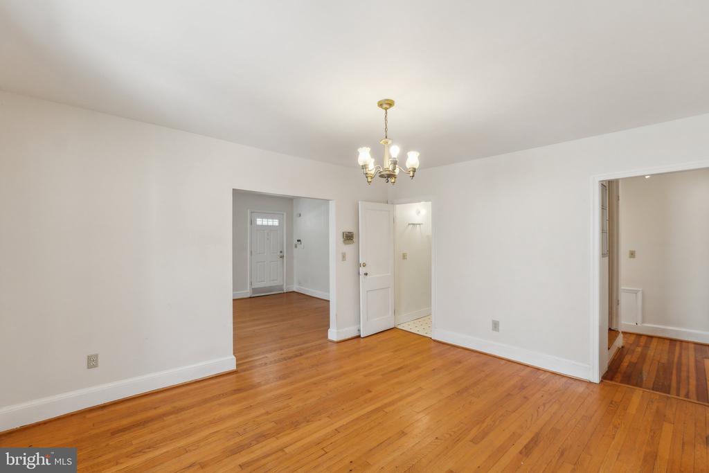 2311 MICHIGAN AVENUE