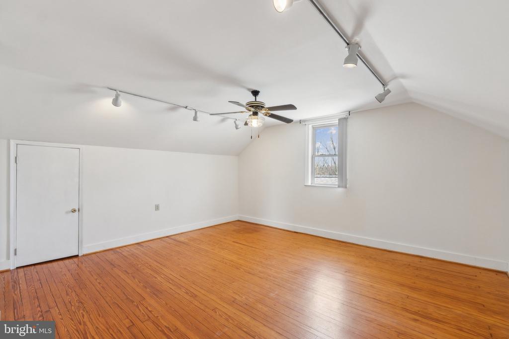 2311 MICHIGAN AVENUE