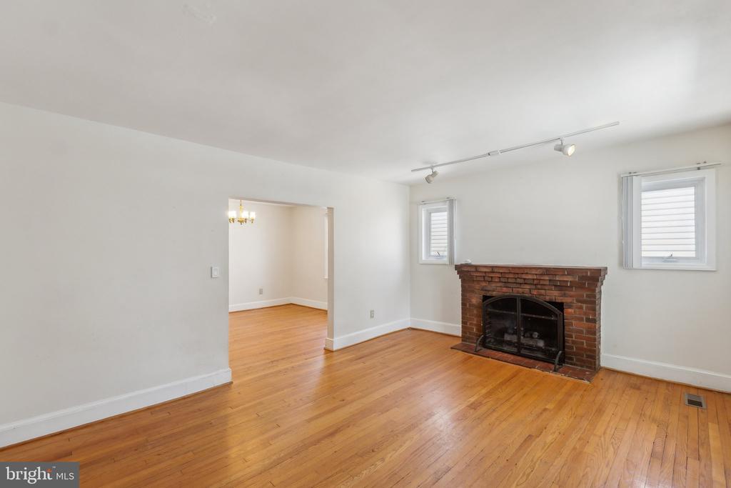 2311 MICHIGAN AVENUE