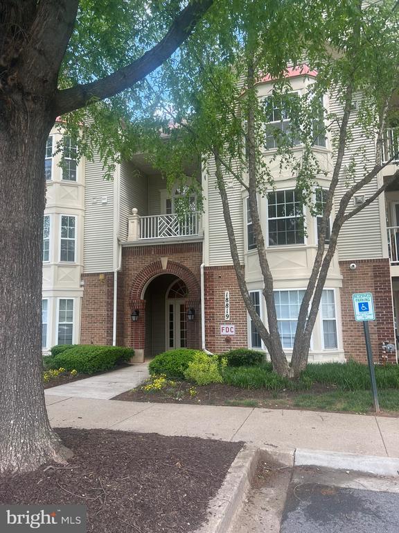 18819 SPARKLING WATER DRIVE Unit: 304