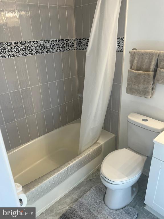 18819 SPARKLING WATER DRIVE Unit: 304