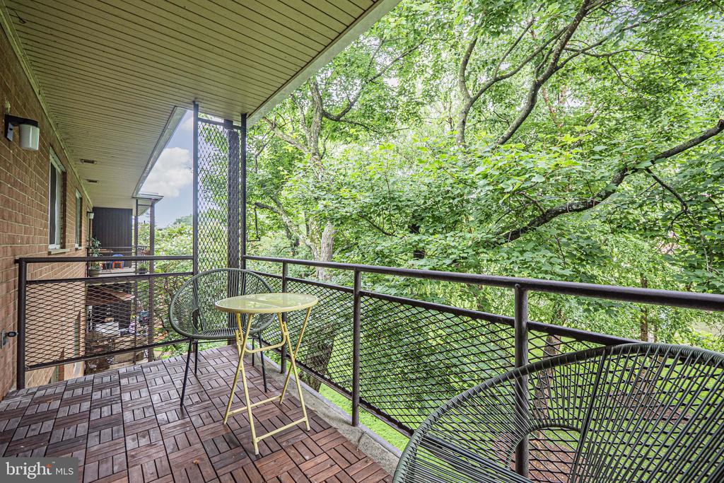 10404 ROCKVILLE PIK Unit: 401