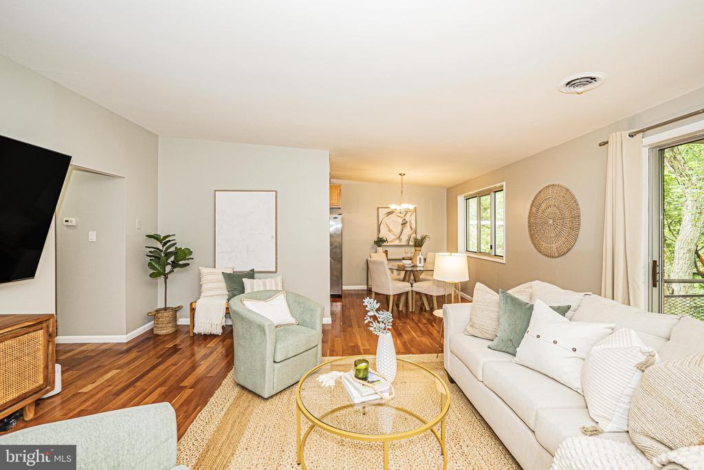 10404 ROCKVILLE PIK Unit: 401
