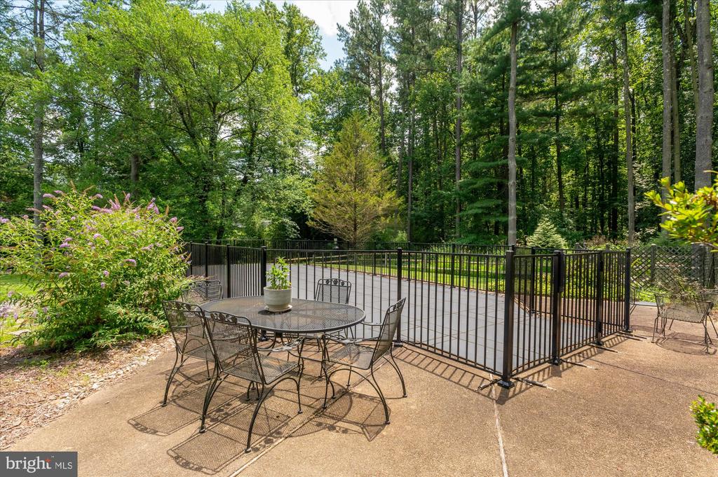 10706 Rock Run Dr