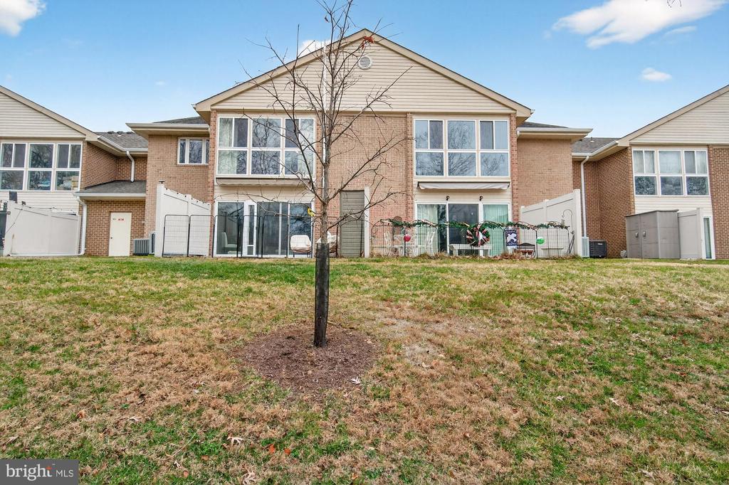 3240 GLENEAGLES DRIVE Unit: 102-1C