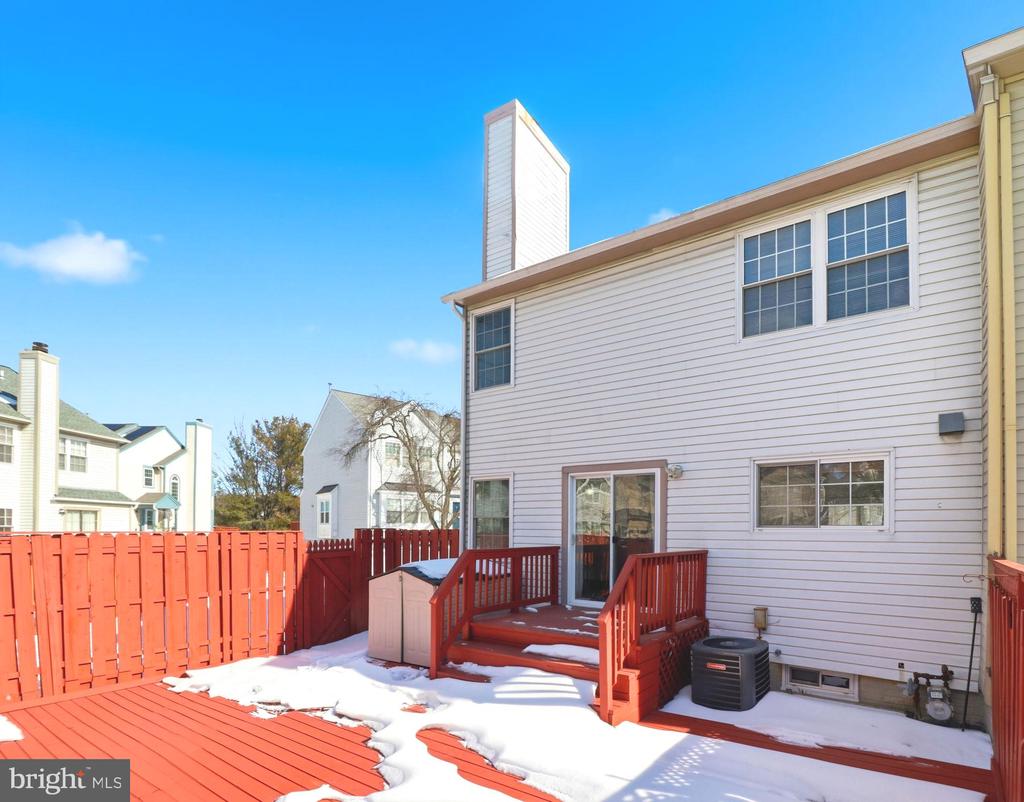 8417 MEADOW GREEN WAY