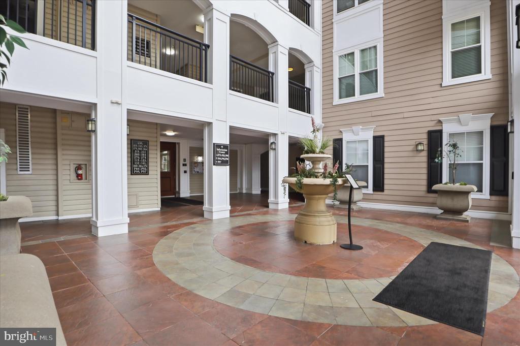 501 HUNGERFORD DRIVE Unit: 338