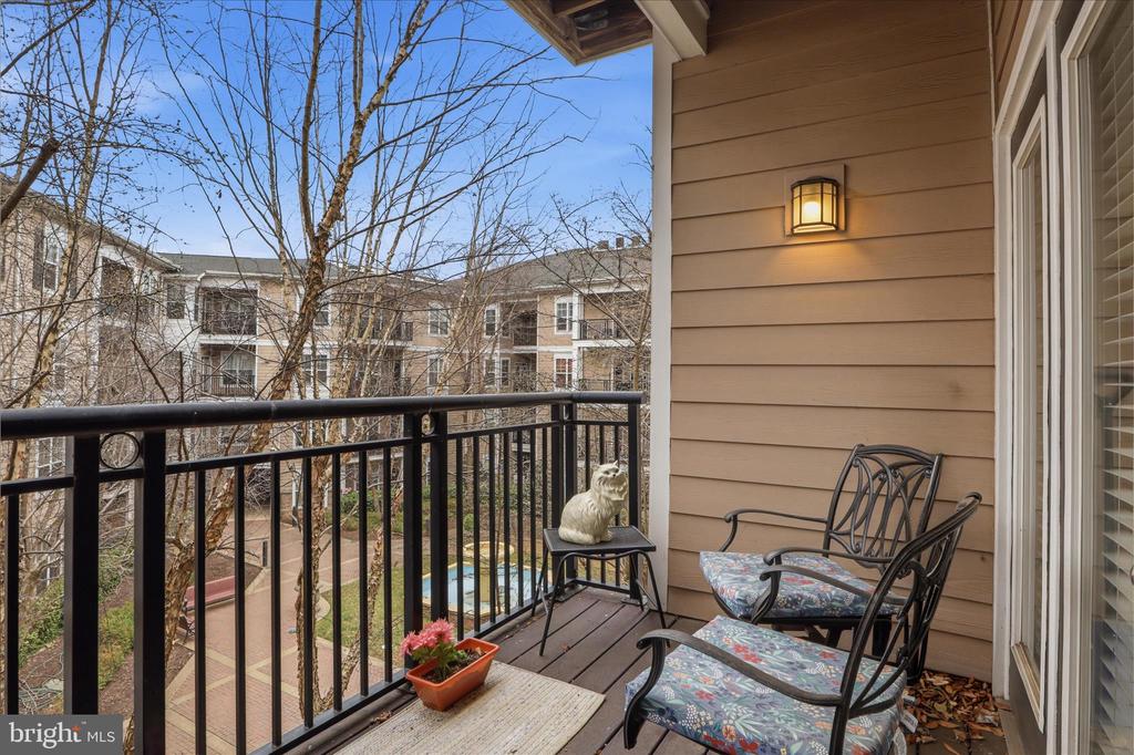 501 HUNGERFORD DRIVE Unit: 338