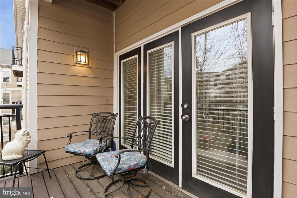 501 HUNGERFORD DRIVE Unit: 338