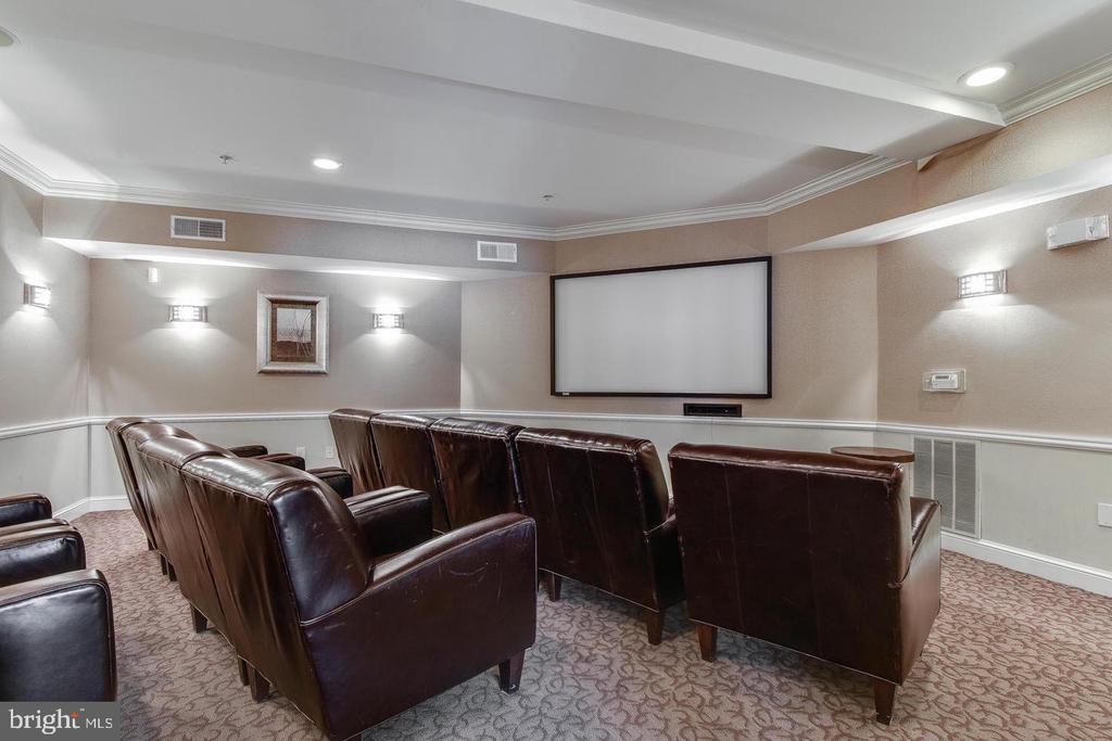 501 HUNGERFORD DRIVE Unit: 338