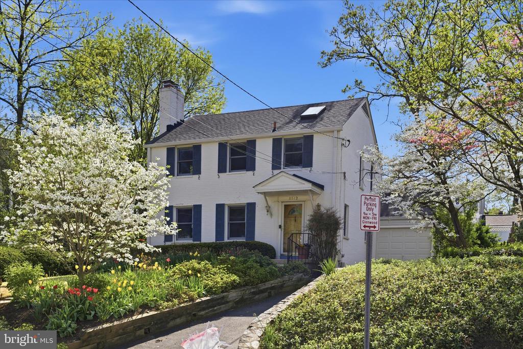 8512 HAZELWOOD DRIVE