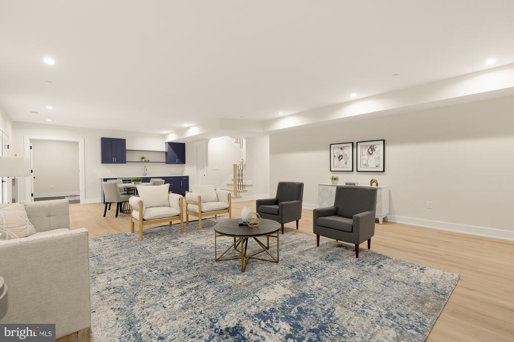 9512 FOREST ROAD