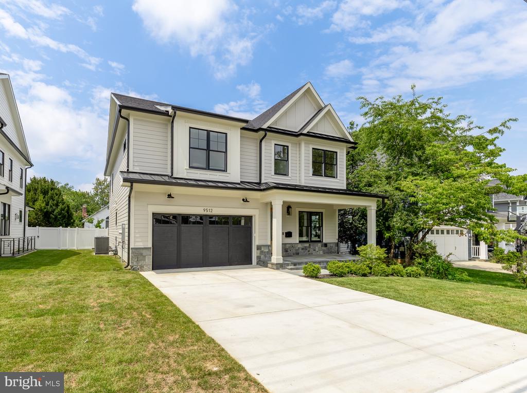 9512 FOREST ROAD