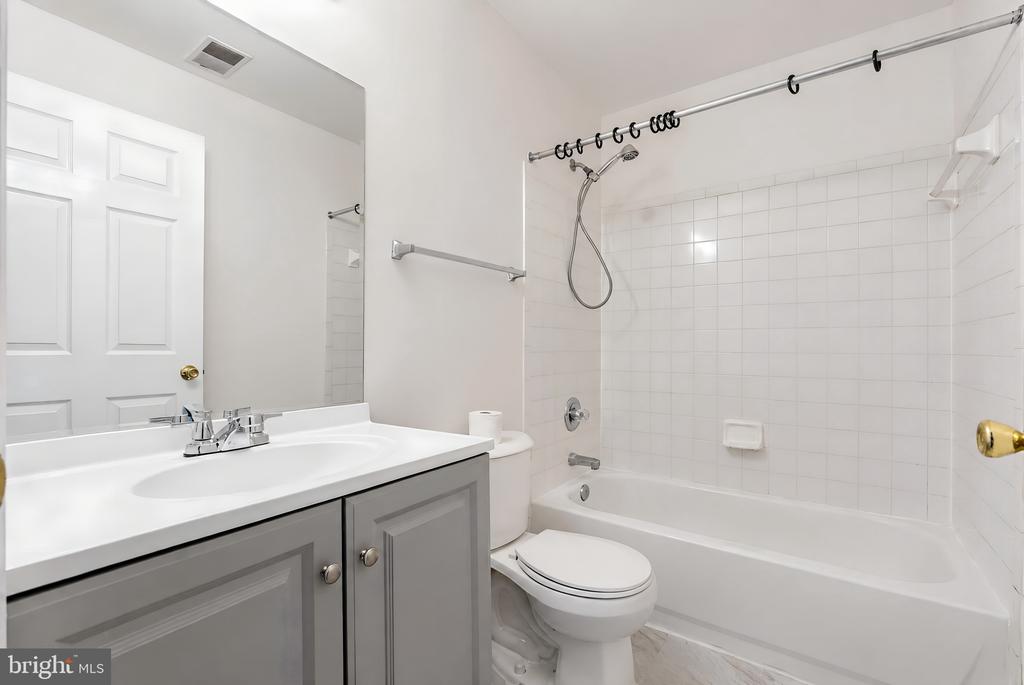 18711 SPARKLING WATER DRIVE Unit: F