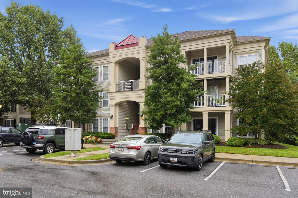 18711 SPARKLING WATER DRIVE Unit: F