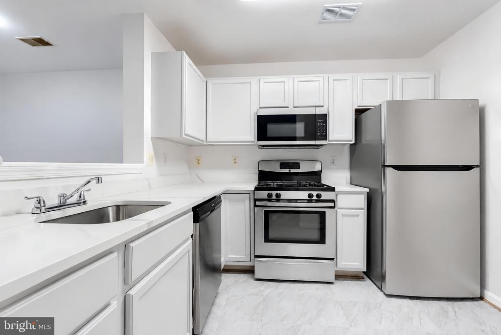 18711 SPARKLING WATER DRIVE Unit: F