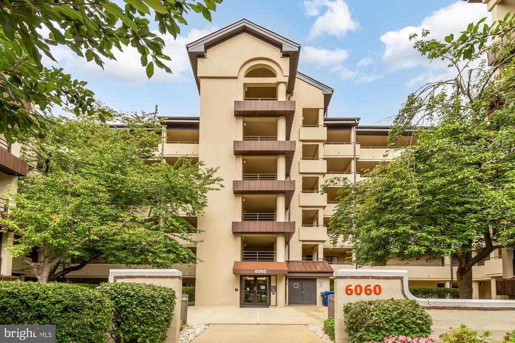 6060 CALIFORNIA CIRCLE Unit: 406
