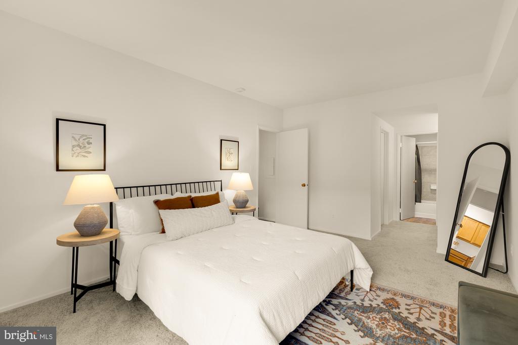 6060 CALIFORNIA CIRCLE Unit: 406