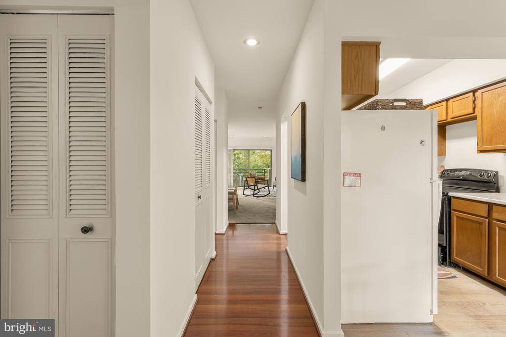 6060 CALIFORNIA CIRCLE Unit: 406