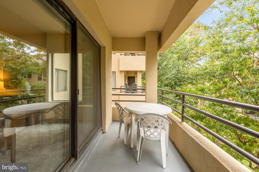 6060 CALIFORNIA CIRCLE Unit: 406