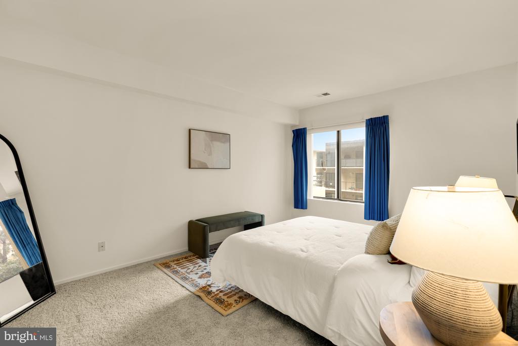 6060 CALIFORNIA CIRCLE Unit: 406