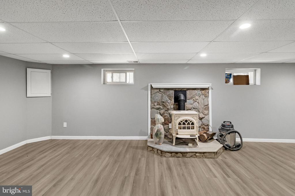 1304 CHAPEL OAKS DRIVE