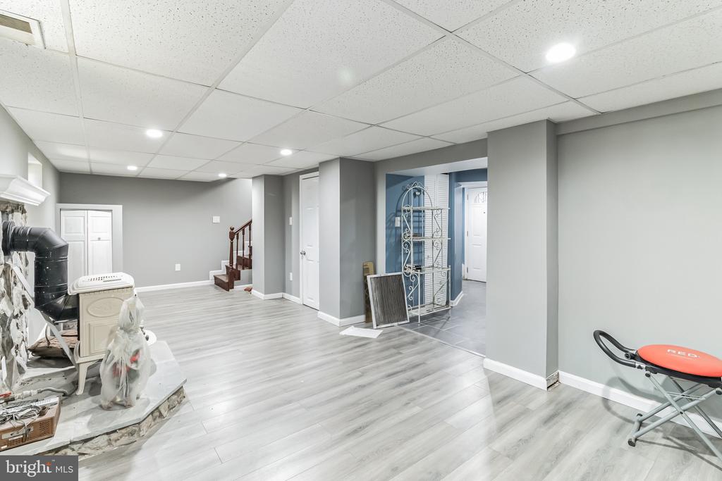 1304 CHAPEL OAKS DRIVE