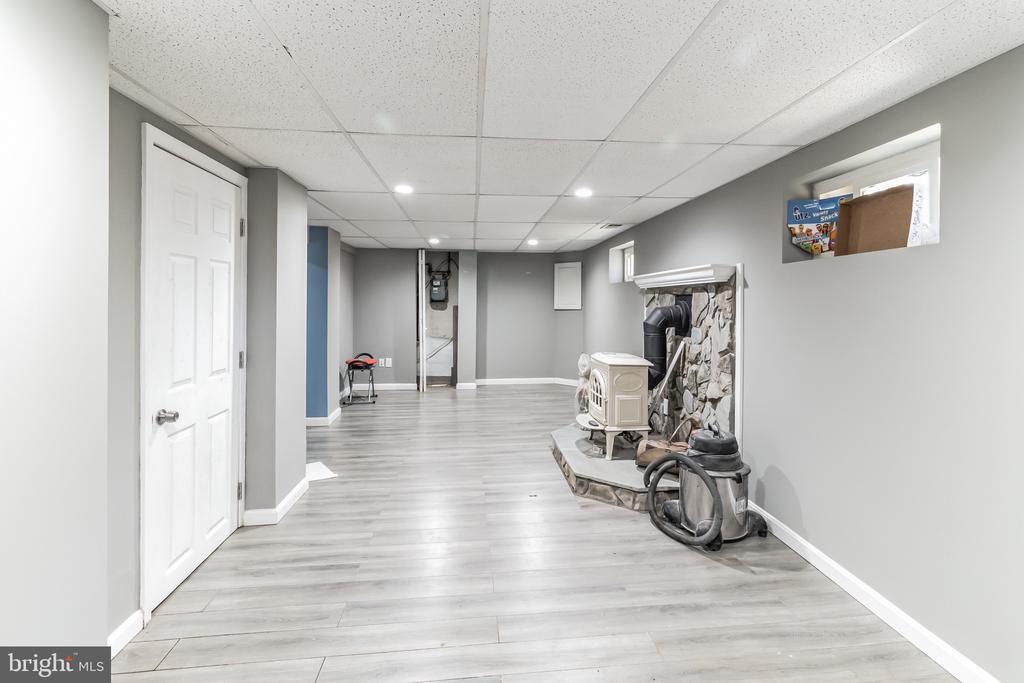1304 CHAPEL OAKS DRIVE