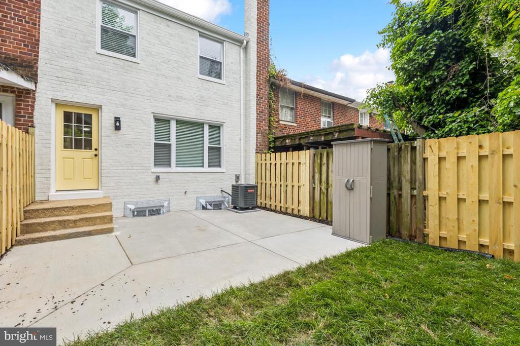 210 Tennessee Ave